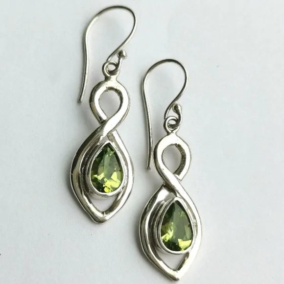 Peridot dangle earrings in Sterling Silver 🆕 - Picture 5 of 5